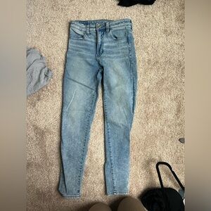 American Eagle Outfitters super stretch Skinny Jeans size 2 SHORT